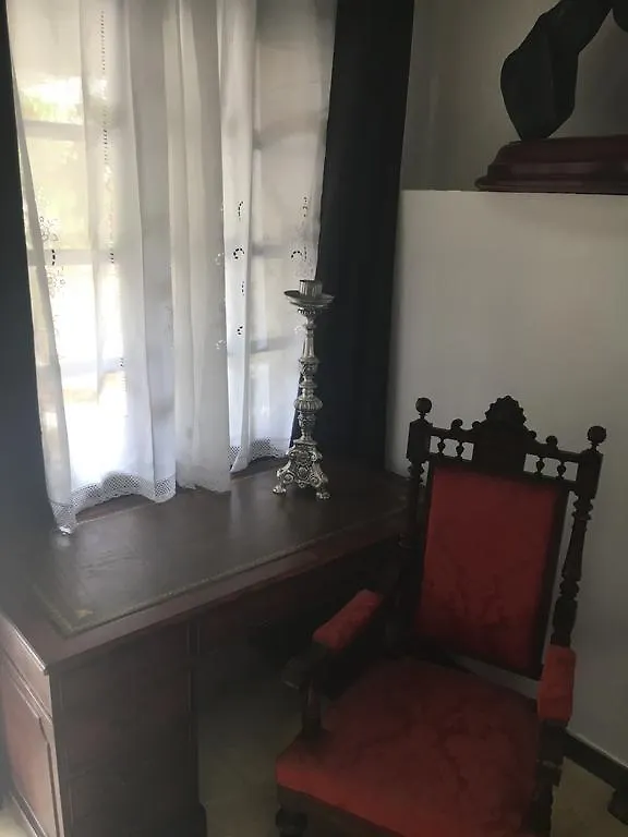 Stadthaus Mitten Im Kuenstlerviertel Von Arta Mit Zwei Wohnungen Spain