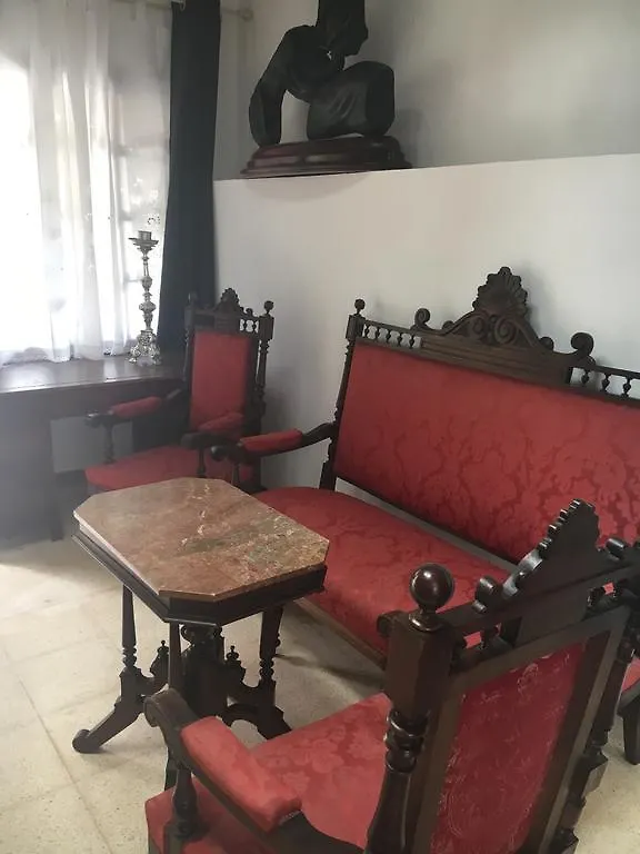 Apartment Stadthaus Mitten Im Kuenstlerviertel Von Arta Mit Zwei Wohnungen Spain